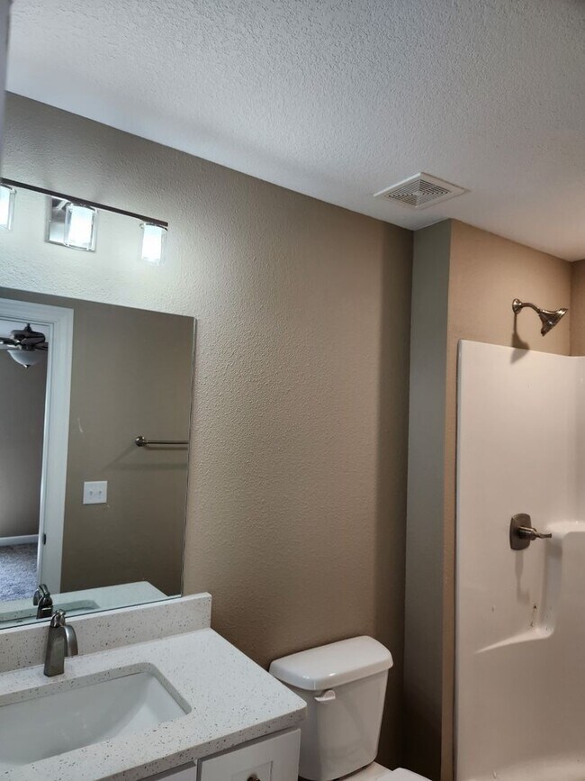 Building Photo - 1213 Pebblecreek Dr