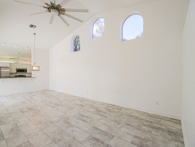 Building Photo - 1700 Aynsley Way