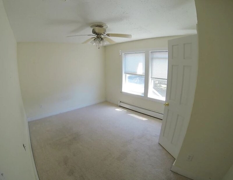 Building Photo - 536 W 5th St