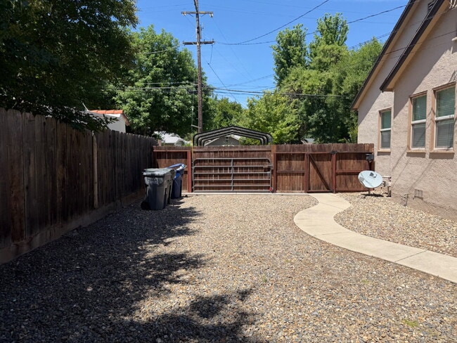 Building Photo - 2650 1/2 3rd Ave – Back unit-ADU | Merced, CA