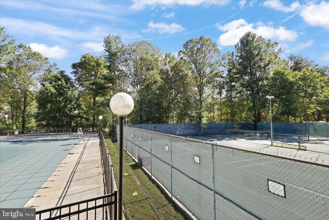 Building Photo - 5422 Brixham Ct