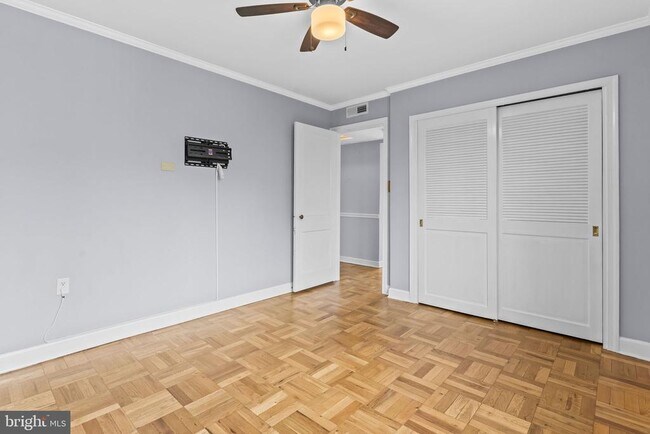 Building Photo - 6611 E Wakefield Dr