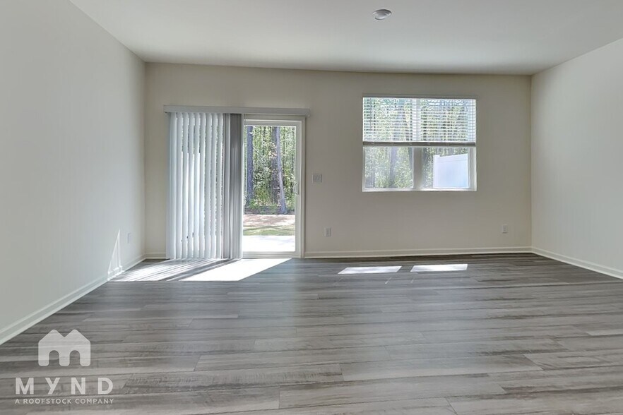 Building Photo - 3005 Fulong Dr