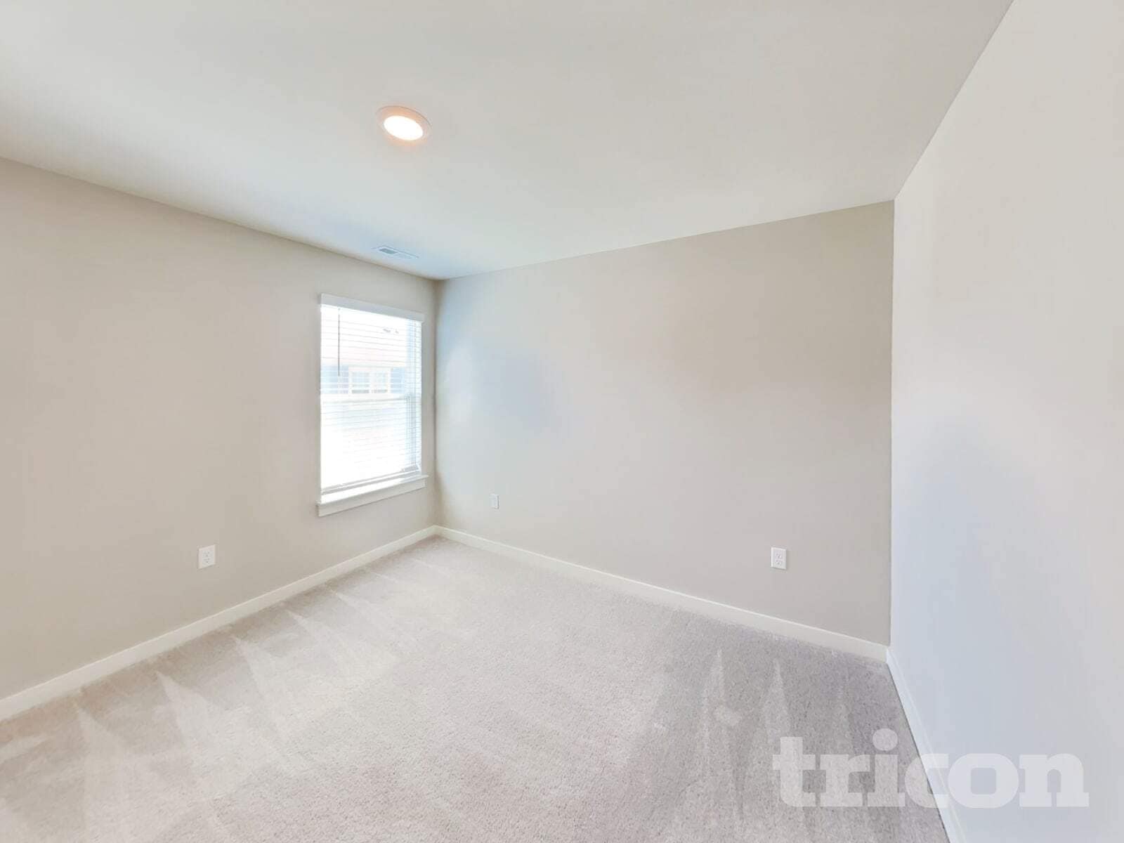 Building Photo - 1736 Lannister Ave