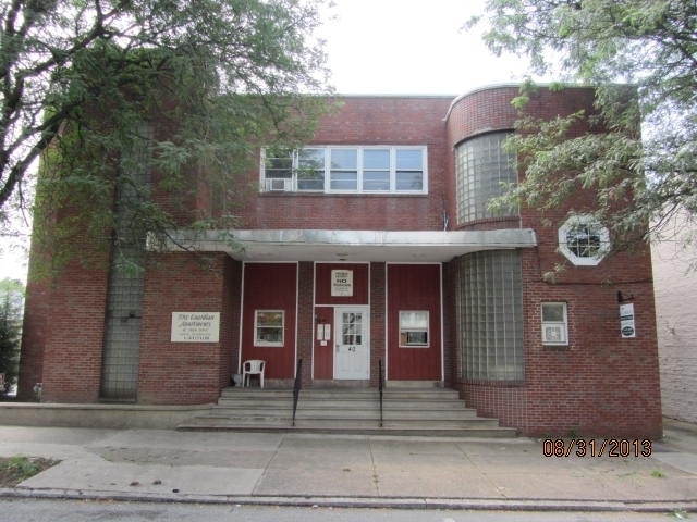 Primary Photo - Guardian Apartments