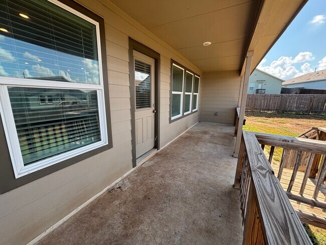 Building Photo - UPGRADED 2359 SF in HIDDEN TRAILS - 4 BR/3...