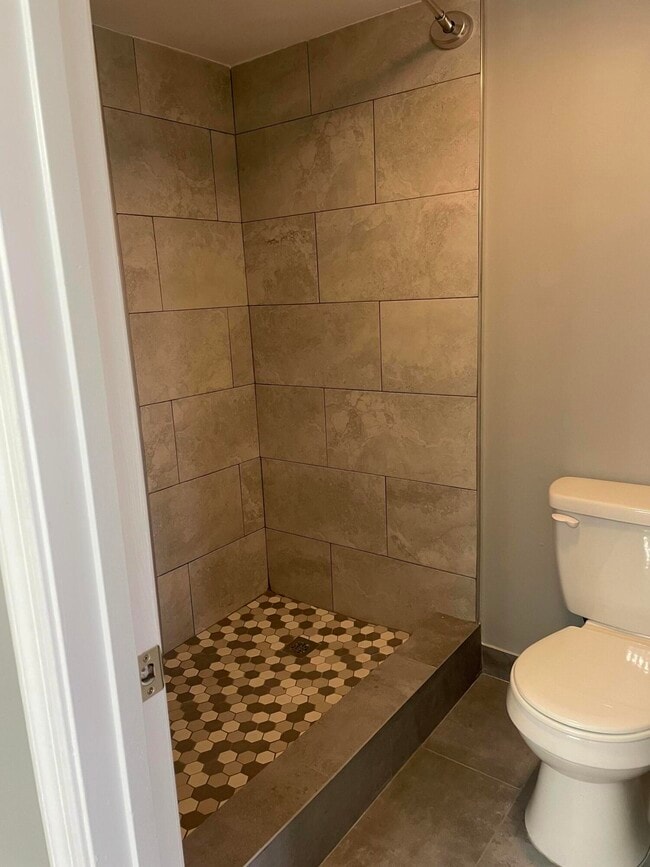 Building Photo - 2800 Palmwood Terrace