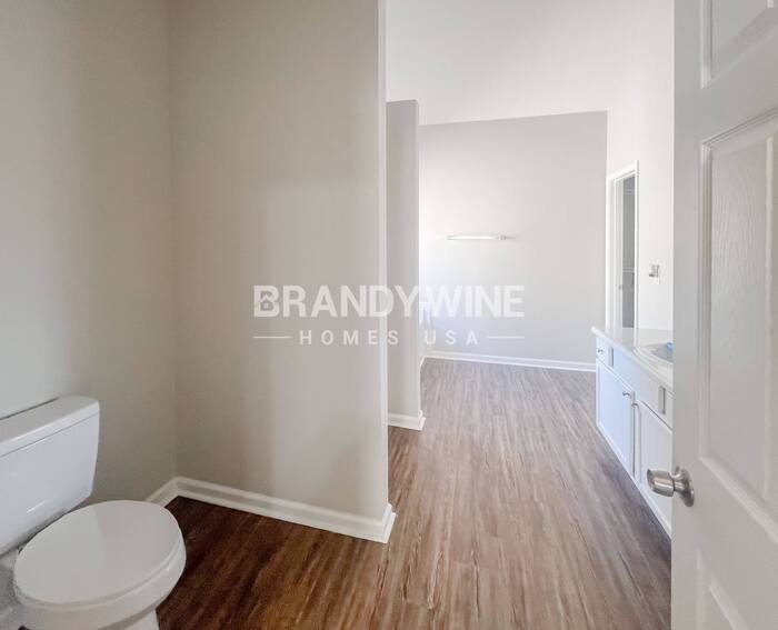 Building Photo - 7170 Ravenwood Ln