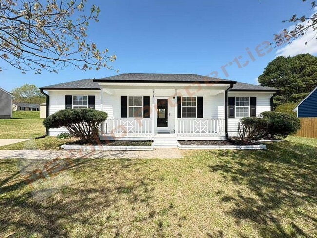 Building Photo - 703 Larchwood Dr