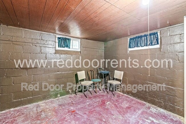 Building Photo - 5440 Carrollton Ave