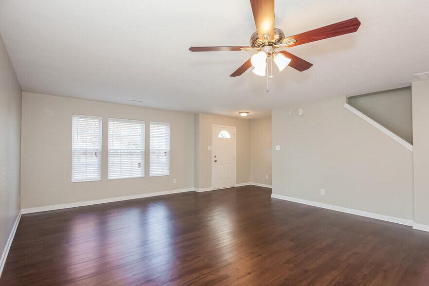 Building Photo - 5315 Bendix Ct