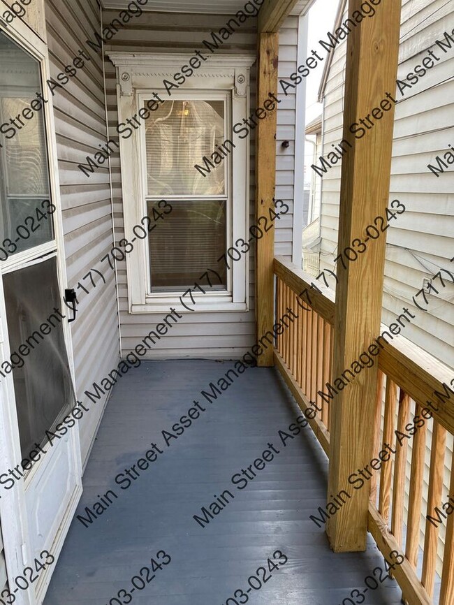 Building Photo - 137 S 2nd St