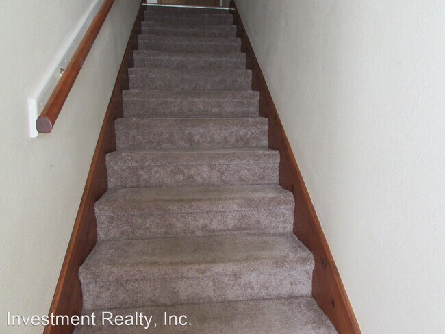 Building Photo - 20333 Skyview Dr