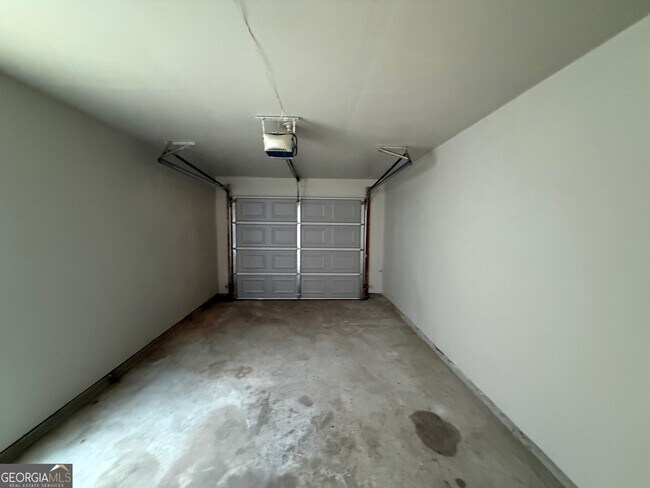 Building Photo - 9118 Dorsey Rd