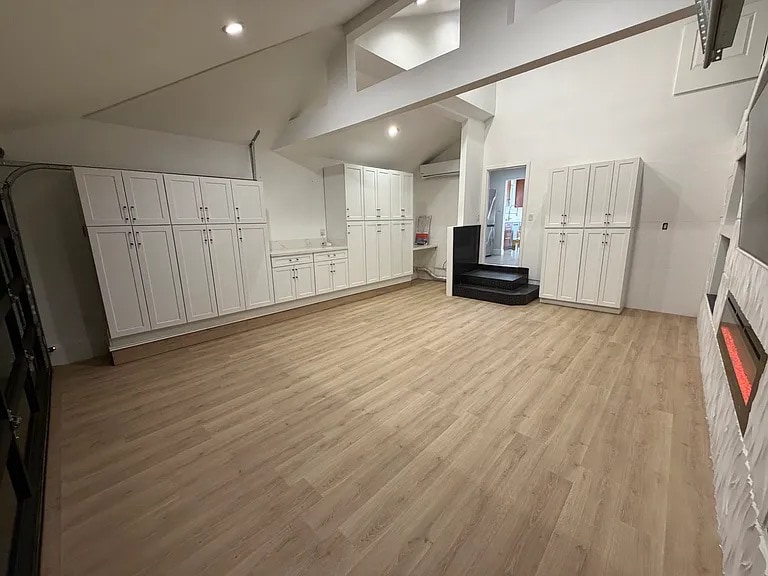 Building Photo - 20345 Gresham St