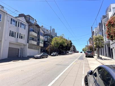Building Photo - Bright 2BR/2BA in Russian Hill – Steps fro...