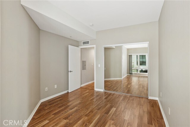 Building Photo - 450 J St