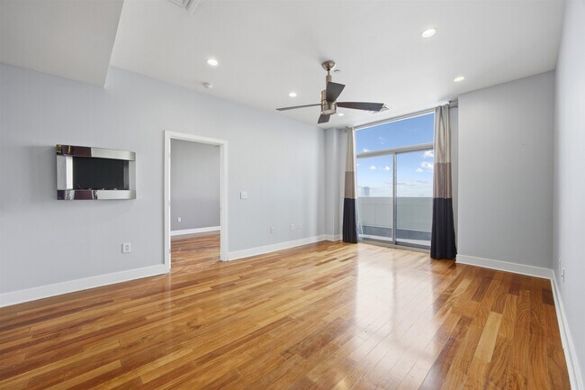 Building Photo - 201 Marin Blvd