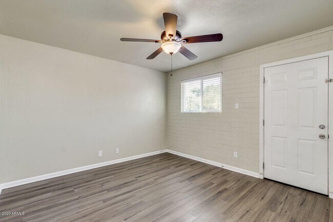 Building Photo - 2020 N 49th St