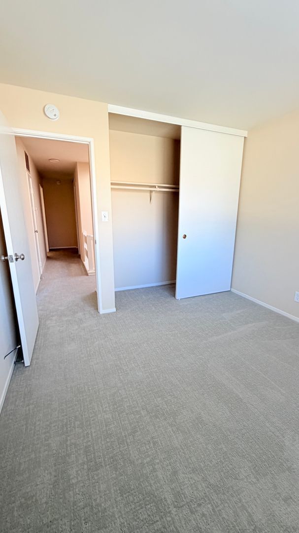 Building Photo - 3169 Santa Cruz Ln