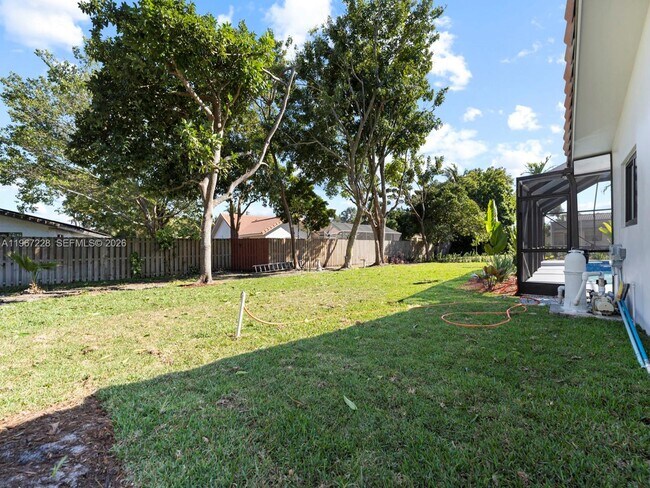 Building Photo - 2537 NW 116th Terrace