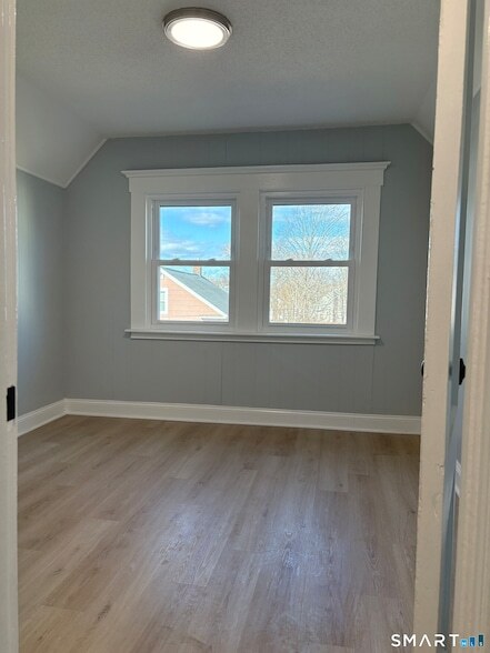 Building Photo - 72 4th St