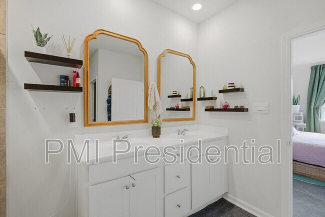 Building Photo - 11070 Chappell Crk Cir