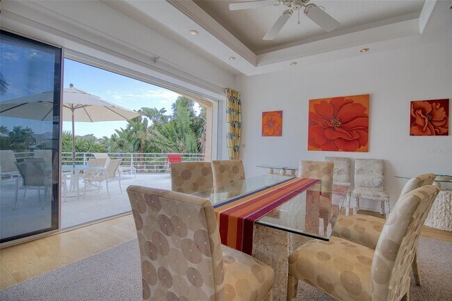 Building Photo - 131 Sands Pt Dr