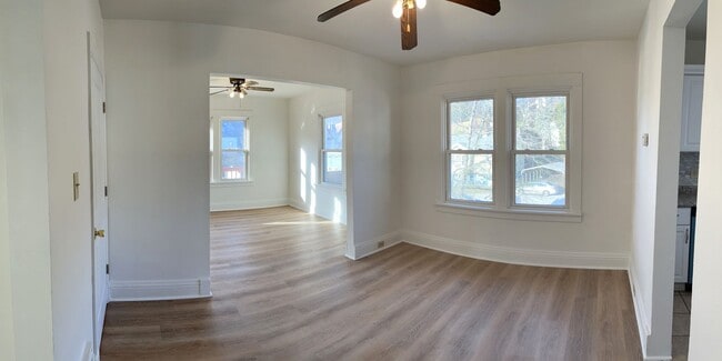 Building Photo - 936 Hansen St