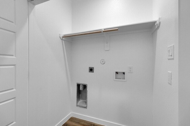 Building Photo - 106 Runnels St