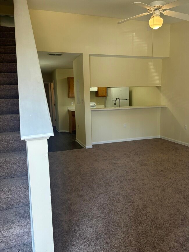 Building Photo - 2738 W Tharpe St