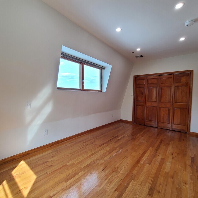 Building Photo - 5203 JFK Blvd E