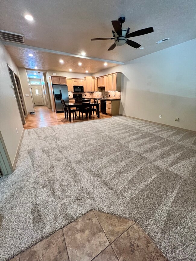 Living Room - 1616 Treehaven Ct