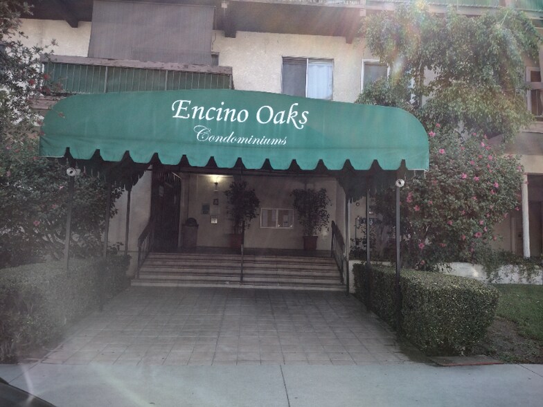 Building Photo - 5460 White Oak Ave