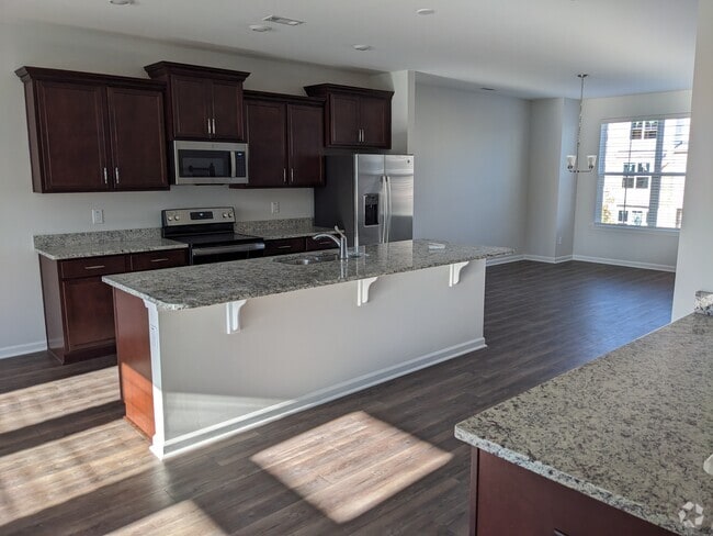 Building Photo - 208 Hickory Plains Rd