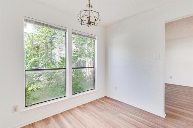 Building Photo - 13341 Water Oak Ln