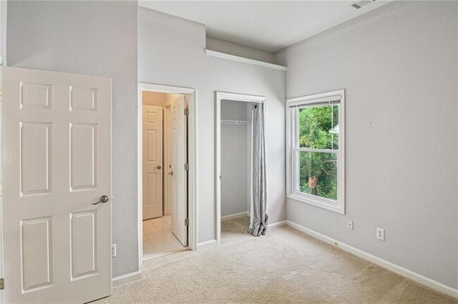 Building Photo - 2979 Rosebrook Dr