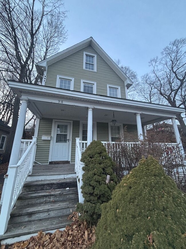 Primary Photo - 318 Front St