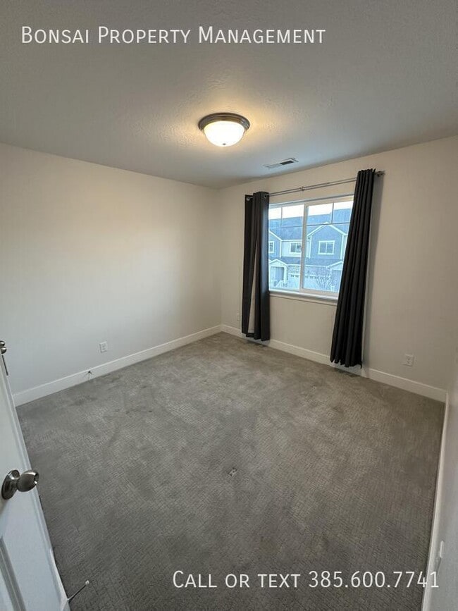 Building Photo - 4343 W Hemsley Ln