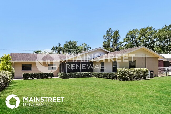 Building Photo - 120 Miller Dr