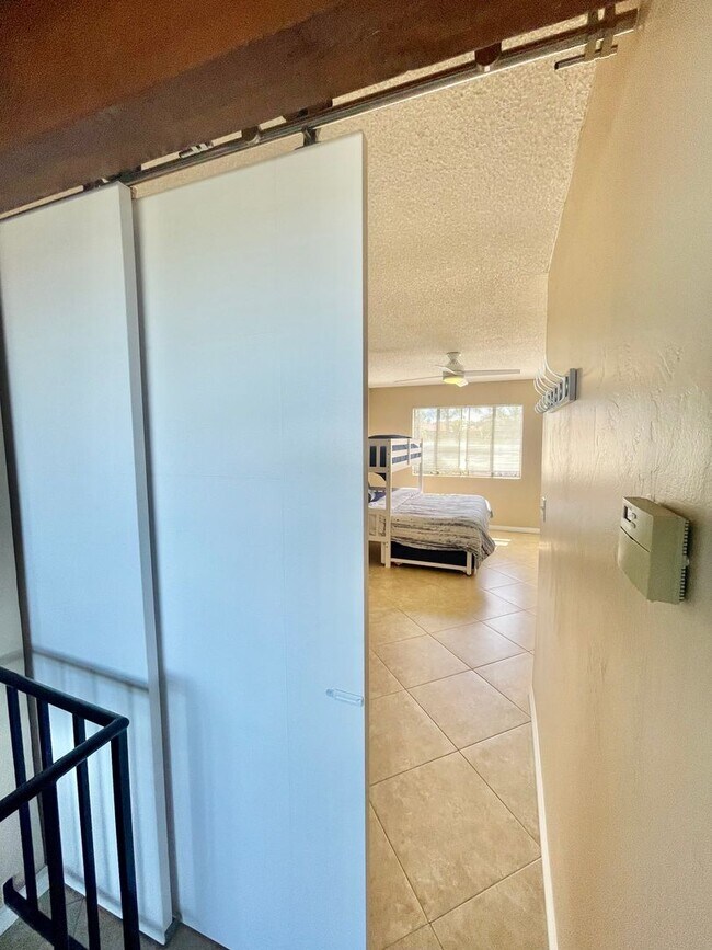 Building Photo - Furnished Beach front House in OB One Month Minimum Rental