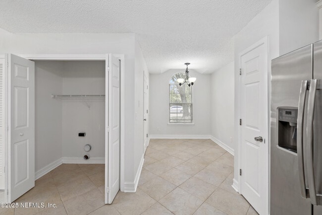 Building Photo - 7265 Argyle Corners Dr