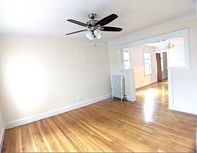 Building Photo - 69 1st St