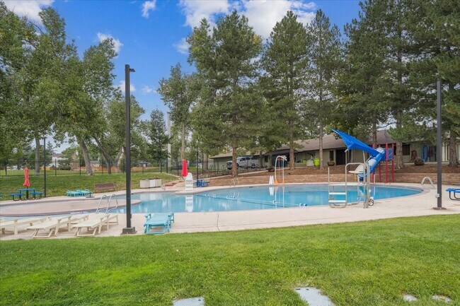 Building Photo - Bright, Modern Home on a Spacious Lot in a...