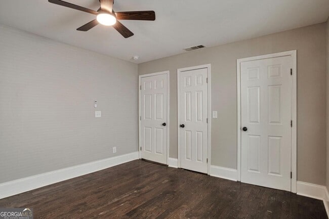 Building Photo - 985 Fair St SW