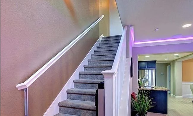 Building Photo - EPIC REA - Modern-Style 3 BR/3BA townhouse...