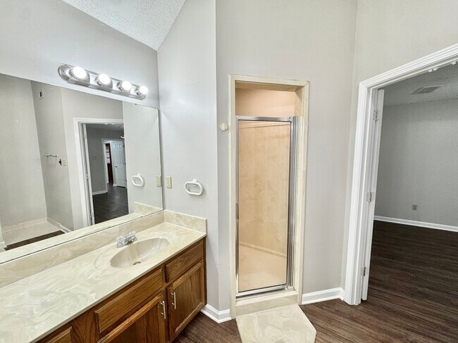 Building Photo - 7359 Peppermill Ln