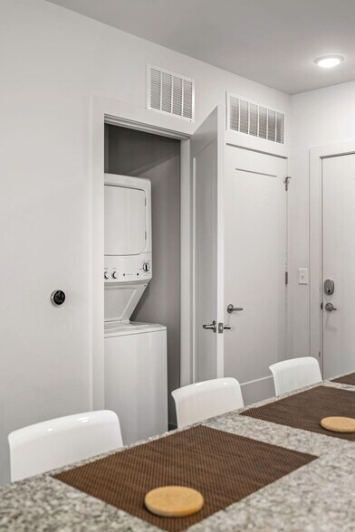 Building Photo - 1273 Williams St NW