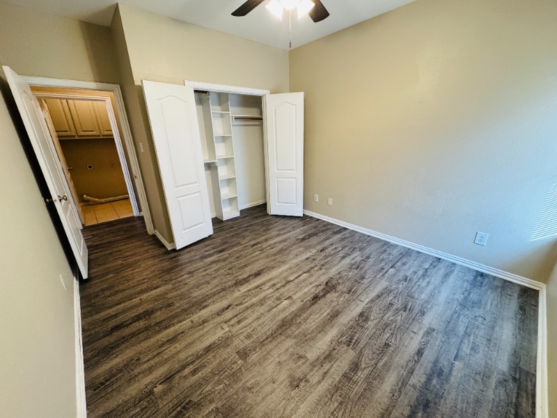 Building Photo - 5705 Swords Dr