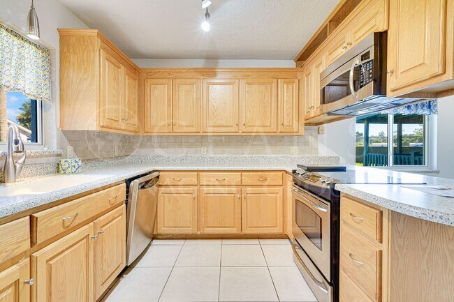 Building Photo - Beautifully upgraded two-story rental home...